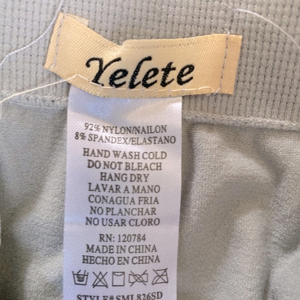 NWOT leggings 🌹 - Picture 4 of 4